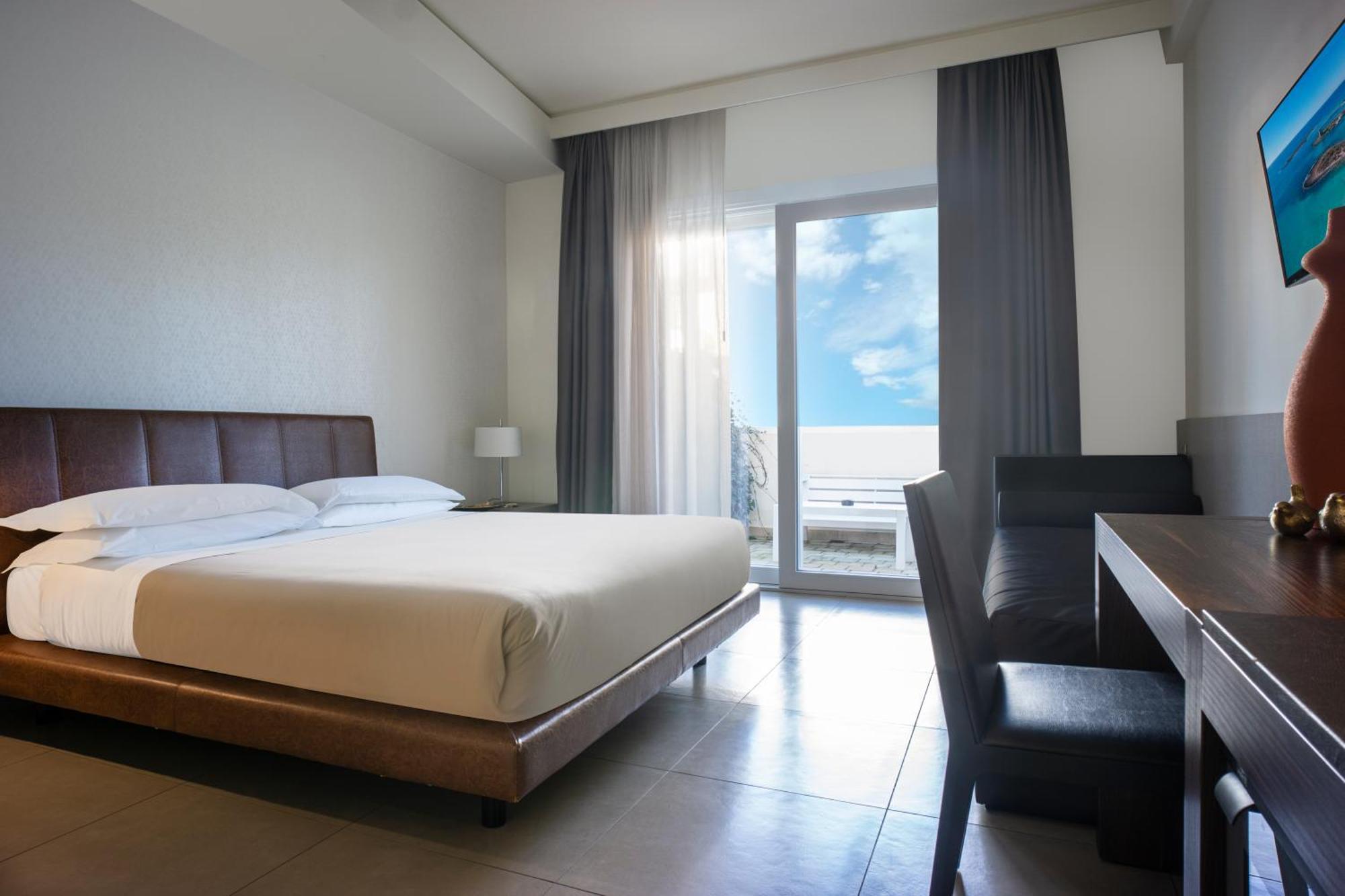 Hotel Vespucci Порто-Чезарео Екстер'єр фото